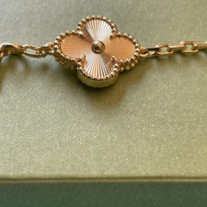 Clover Bracelet